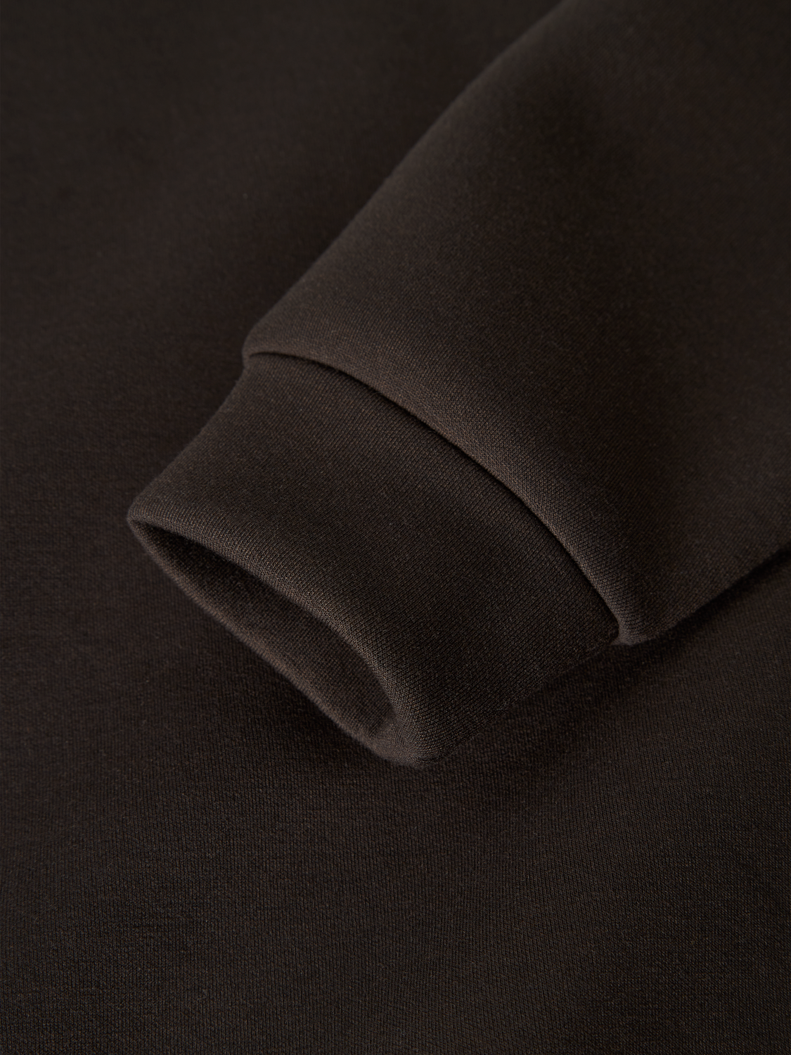 model_shot-front_full